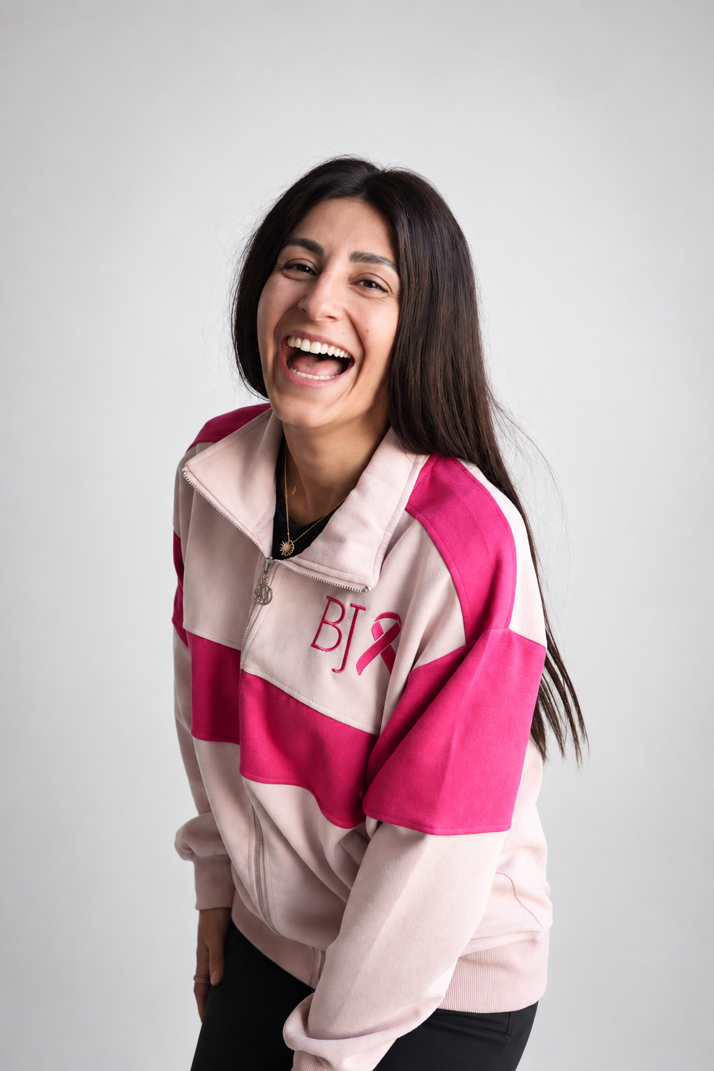 Jaquette Octobre Rose en Collab avec MinaRaven